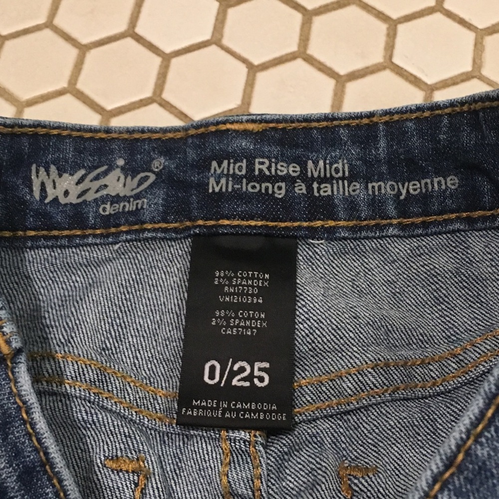 Mid Rise Denim Shorts - Picture 3 of 3